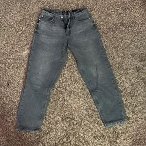 Black Highrise Mom jeans